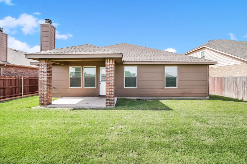 3,190/Mo, 3112 Hornbeam St Argyle, TX 76226 Rear View
