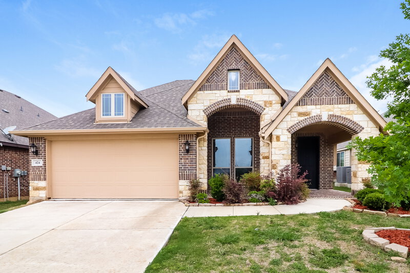 2,490/Mo, 424 Shirley Dr Alvarado, TX 76009 External View