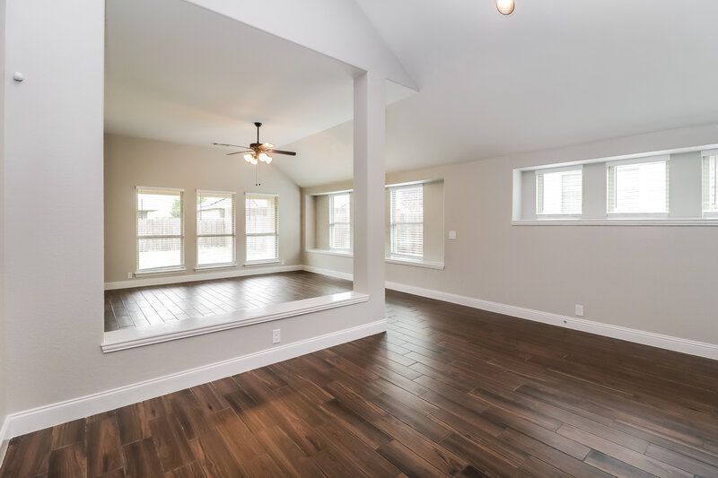 2,490/Mo, 424 Shirley Dr Alvarado, TX 76009 Dining Room View