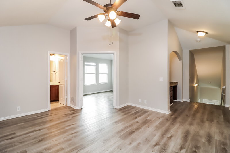 2,490/Mo, 424 Shirley Dr Alvarado, TX 76009 Den View