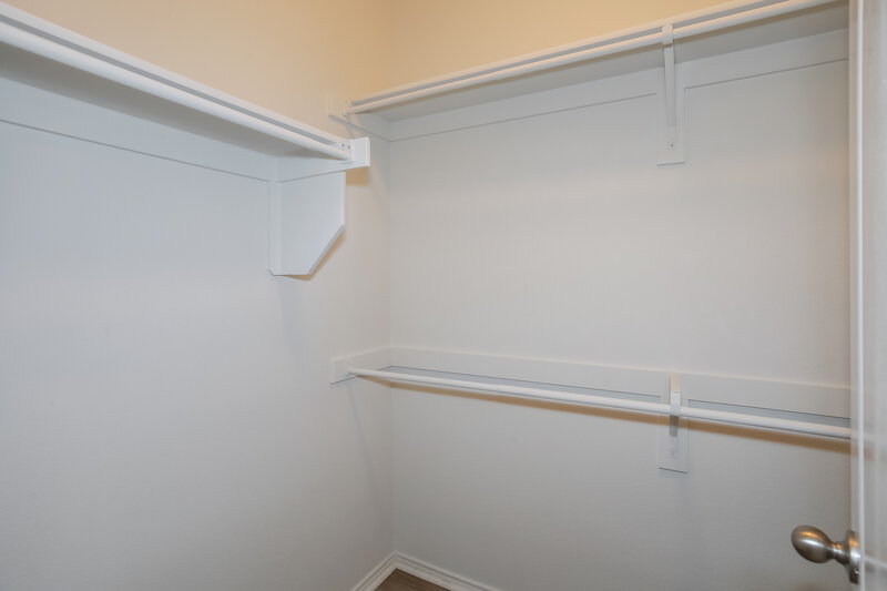 4,290/Mo, 4537 Fern Valley Dr Fort Worth, TX 76244 Walk In Closet View