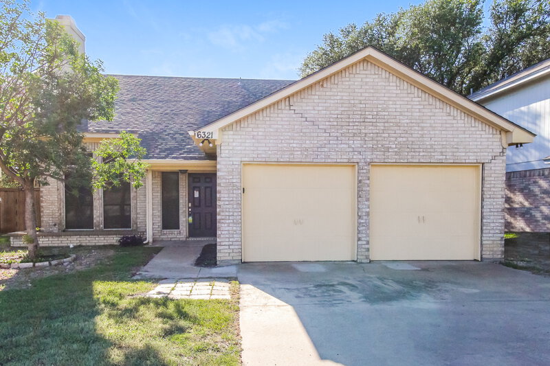 2,165/Mo, 6321 Longmont Trl Fort Worth, TX 76179 External View