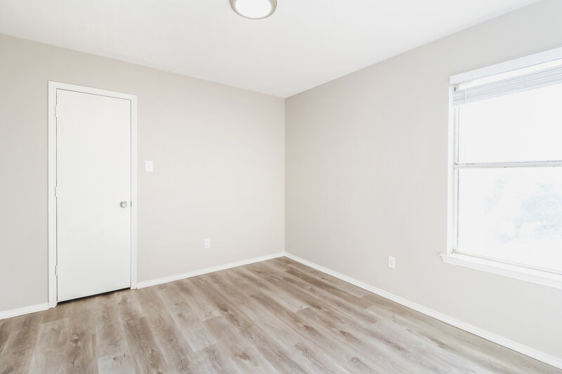 2,165/Mo, 6321 Longmont Trl Fort Worth, TX 76179 Bedroom View 2