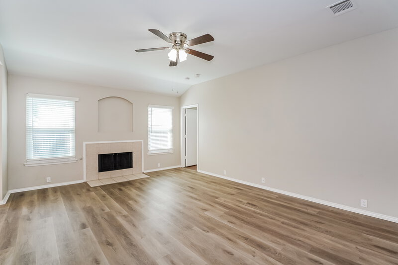 2,000/Mo, 3313 Teasbend Ct Denton, TX 76210 Living Room View 2