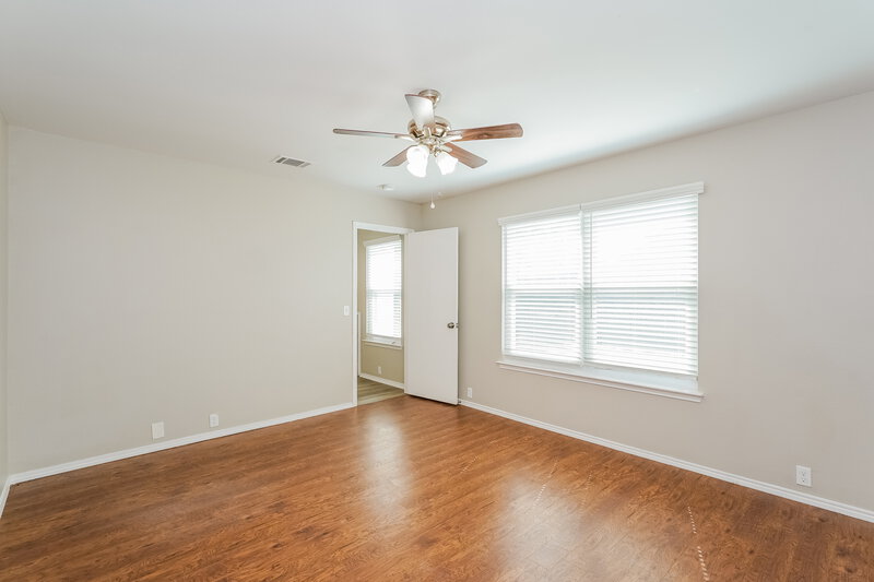 2,000/Mo, 3313 Teasbend Ct Denton, TX 76210 Main Bedroom View 2