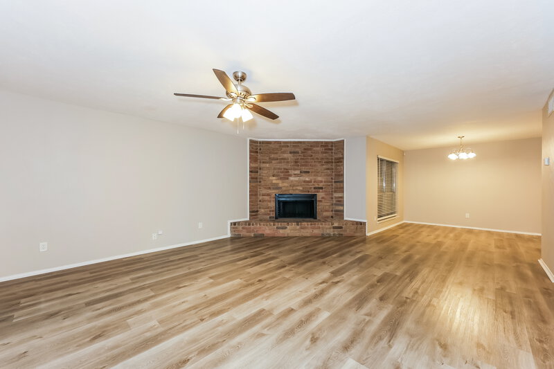 1,745/Mo, 1301 Southridge Dr Lancaster, TX 75146 Living Room View