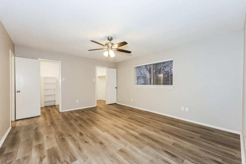 1,745/Mo, 1301 Southridge Dr Lancaster, TX 75146 Main Bedroom View 2