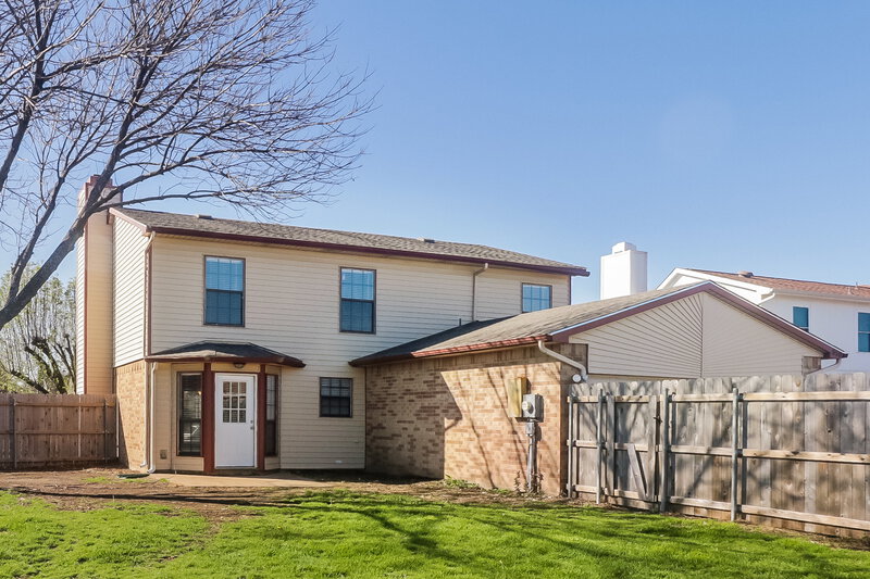 2,220/Mo, 510 Whitney St Cedar Hill, TX 75104 Rear View