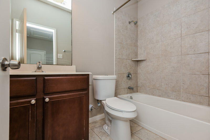2,085/Mo, 6244 White Jade Dr Fort Worth, TX 76179 Bathroom View