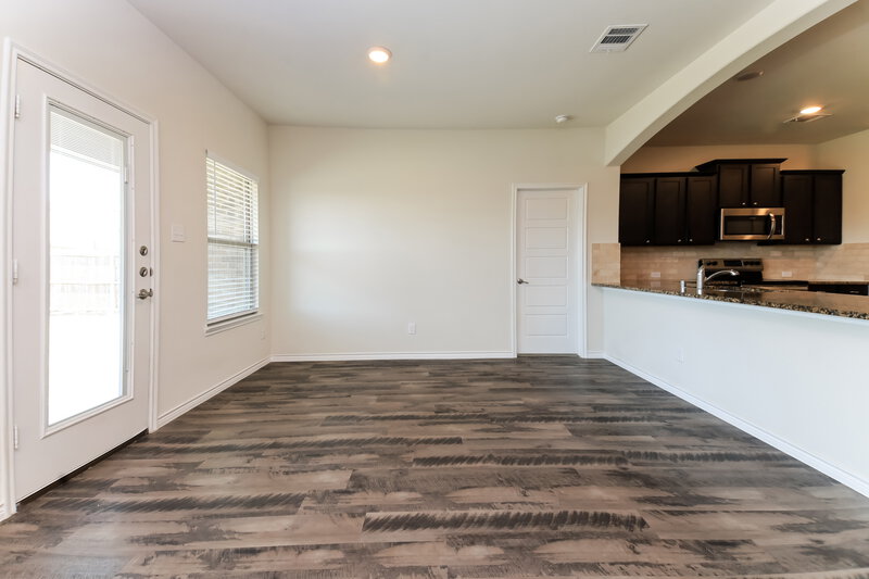 2,245/Mo, 341 Everglade Lndg Royse City, TX 75189 Dining Room View