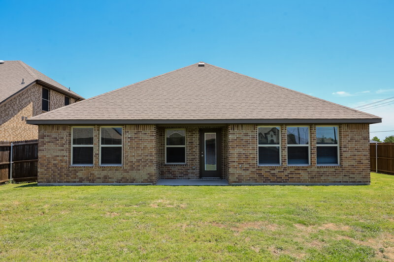 2,245/Mo, 341 Everglade Lndg Royse City, TX 75189 Rear View