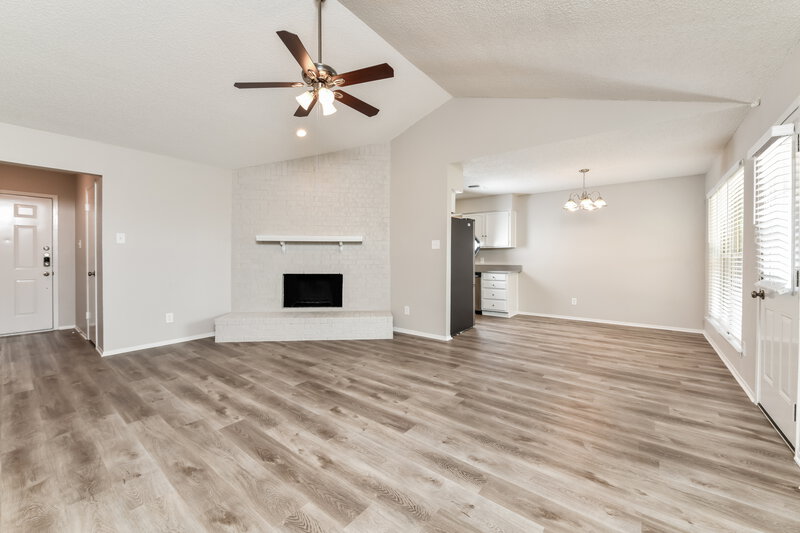 1,955/Mo, 1225 N Knowles Dr Saginaw, TX 76179 Living Room View