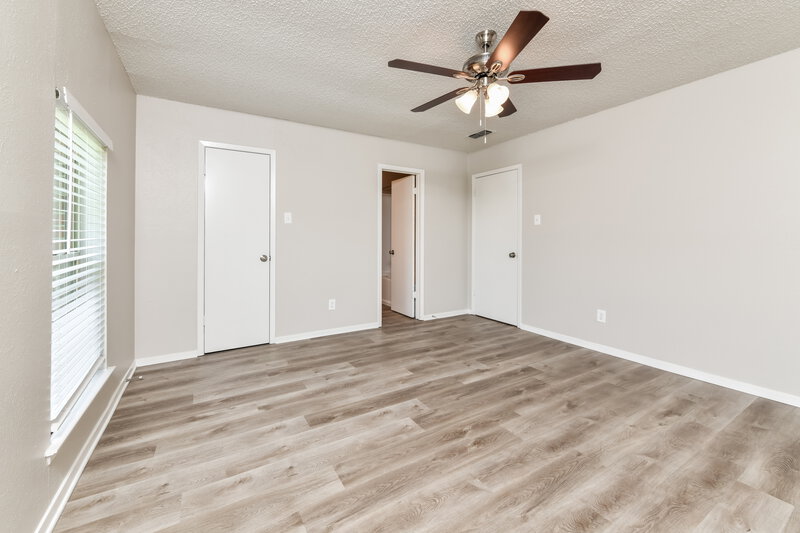 1,955/Mo, 1225 N Knowles Dr Saginaw, TX 76179 Main Bedroom View