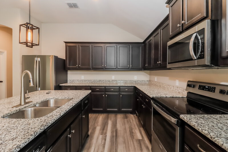 1,975/Mo, 424 Bishopgate Ct Crowley, TX 76036 Kitchen View 2