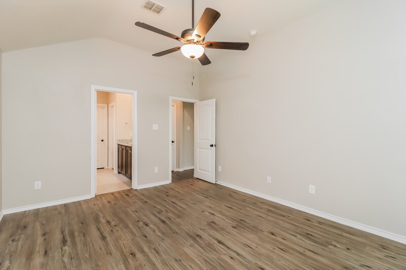 1,975/Mo, 424 Bishopgate Ct Crowley, TX 76036 Main Bedroom View 2