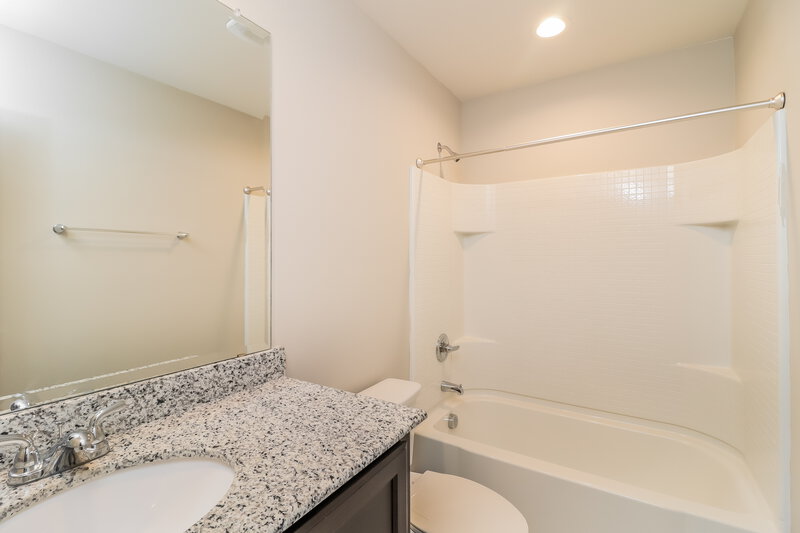 1,975/Mo, 424 Bishopgate Ct Crowley, TX 76036 Bathroom View