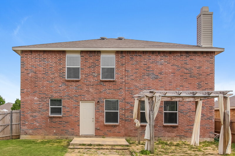 2,760/Mo, 1849 Trego Dr Justin, TX 76247 Rear View