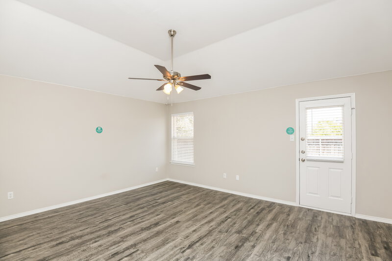 2,145/Mo, 6836 Bluff View Dr Watauga, TX 76137 Living Room View