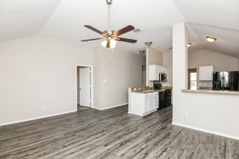 2,145/Mo, 6836 Bluff View Dr Watauga, TX 76137 Living Room View 3