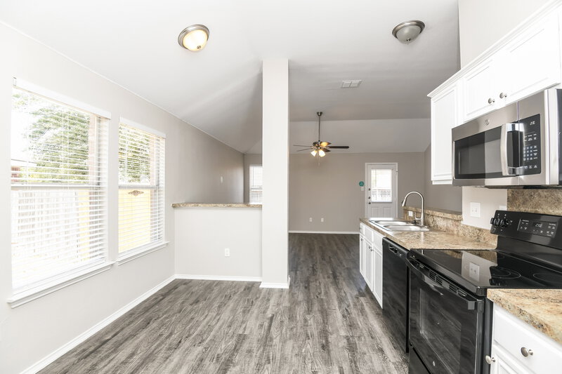 2,145/Mo, 6836 Bluff View Dr Watauga, TX 76137 Breakfast Nook View