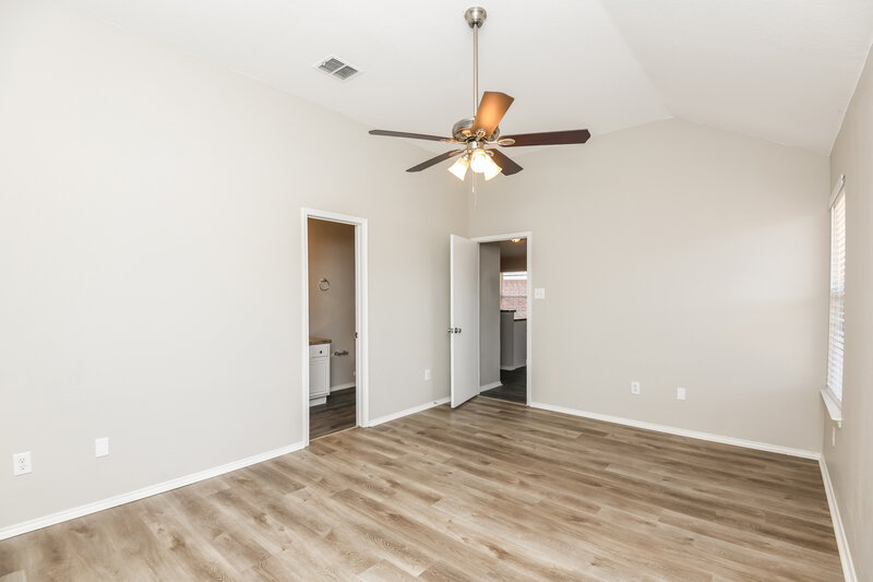 2,145/Mo, 6836 Bluff View Dr Watauga, TX 76137 Main Bedroom View