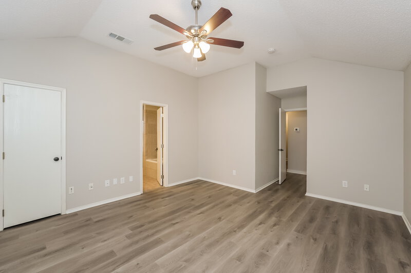 2,070/Mo, 13329 Dove Ranch Rd Roanoke, TX 76262 Main Bedroom View 2
