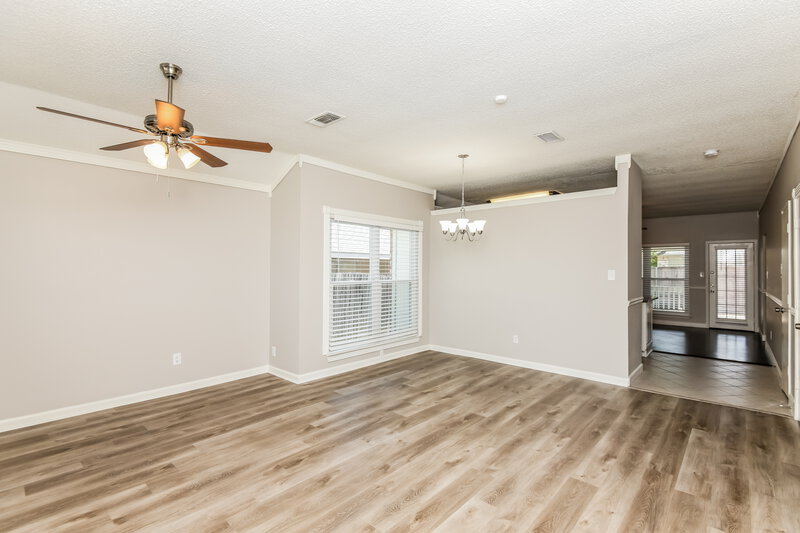 2,245/Mo, 216 Rosewood Ln Cedar Hill, TX 75104 Dining Room View 2