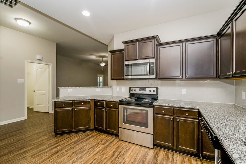 1,895/Mo, 1516 Millennium Dr Crowley, TX 76036 Kitchen View