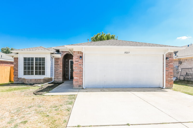 1,985/Mo, 10217 Cypress Hills Dr Fort Worth, TX 76108 External View
