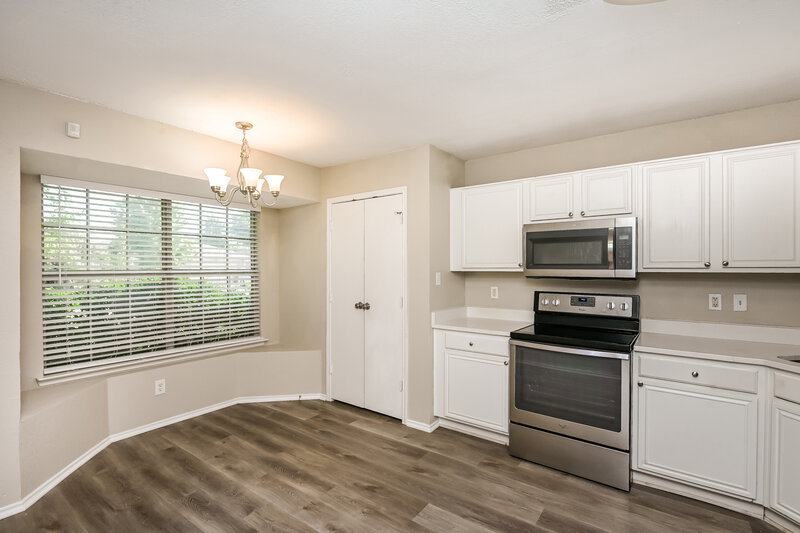 1,910/Mo, 10217 Cypress Hills Dr Fort Worth, TX 76108 Kitchen View