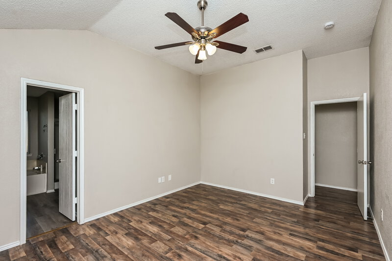 1,910/Mo, 10217 Cypress Hills Dr Fort Worth, TX 76108 Main Bedroom View 2