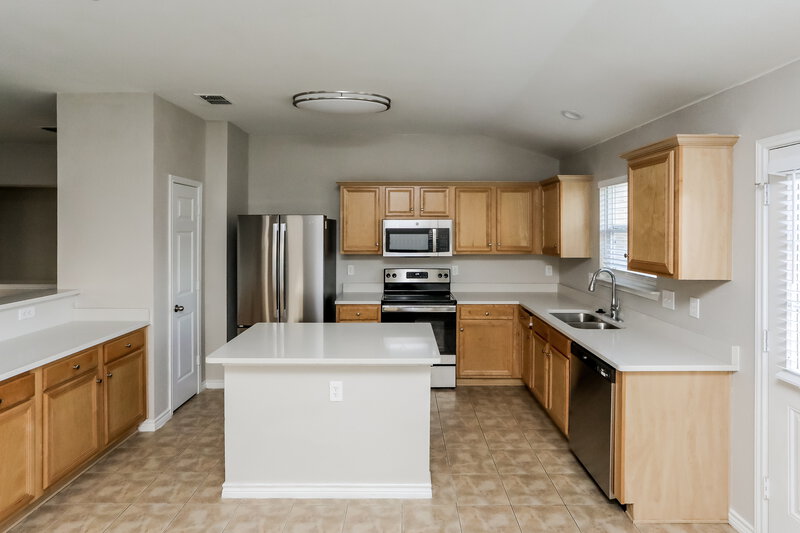 0/Mo, 616 Trillium Ln Desoto, TX 75115 Kitchen View