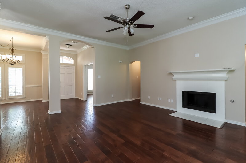 2,500/Mo, 1933 Perry Dr Mansfield, TX 76063 Living Room View