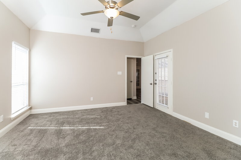 2,150/Mo, 1029 Primrose St Mesquite, TX 75149 Main Bedroom View 2