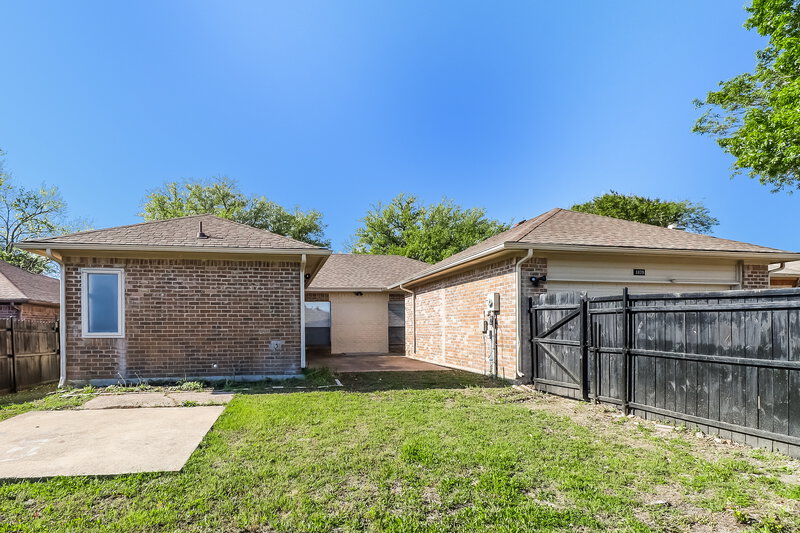 2,150/Mo, 1029 Primrose St Mesquite, TX 75149 Rear View