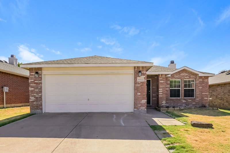 2,195/Mo, 6521 Longleaf Ln Denton, TX 76210 External View