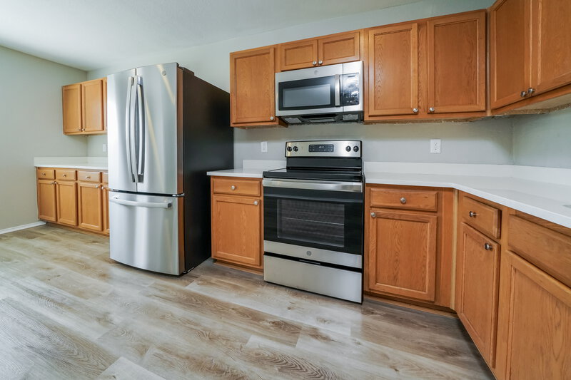 2,195/Mo, 6521 Longleaf Ln Denton, TX 76210 Kitchen View 4