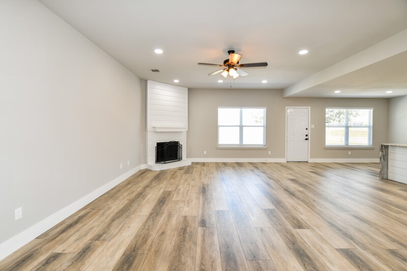 1,990/Mo, 1621 Lesli Dr Royse City, TX 75189 Living Room View