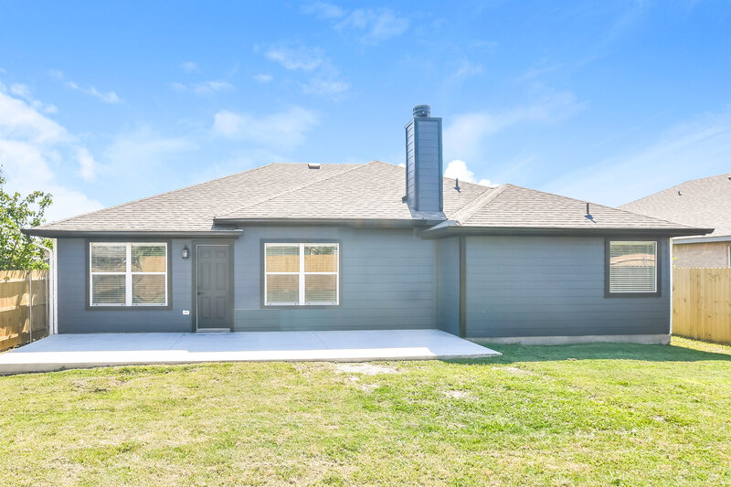 1,990/Mo, 1621 Lesli Dr Royse City, TX 75189 Rear View 2