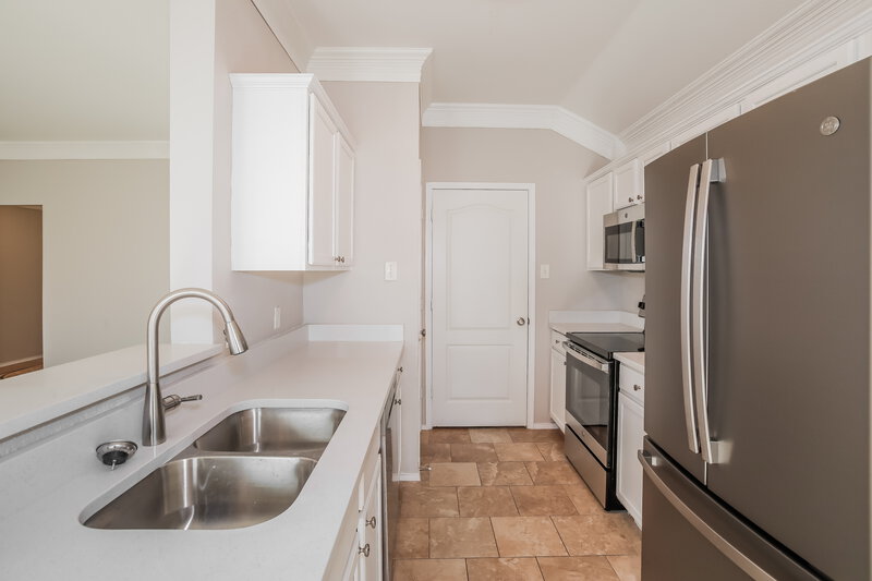 2,270/Mo, 10440 Fossil Hill Dr Fort Worth, TX 76131 Kitchen View