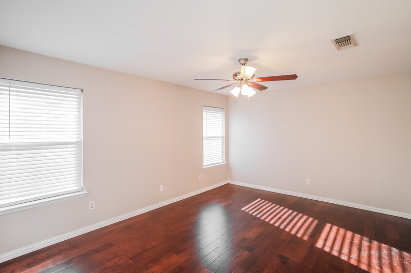 2,270/Mo, 10440 Fossil Hill Dr Fort Worth, TX 76131 Main Bedroom View