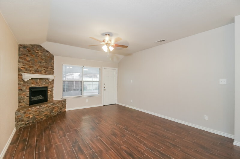2,145/Mo, 745 Poncho Ln Fort Worth, TX 76052 Living Room View