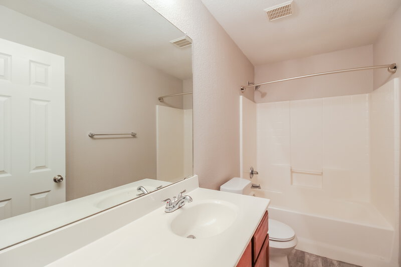 2,145/Mo, 745 Poncho Ln Fort Worth, TX 76052 Bathroom View