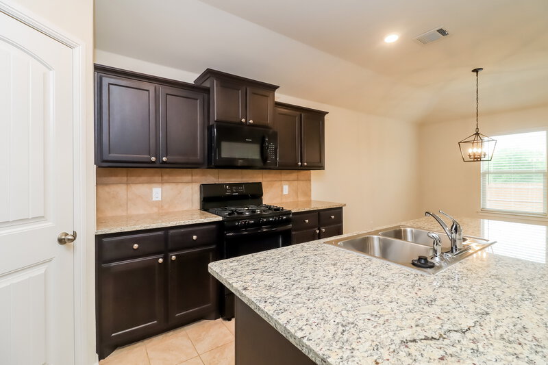 2,215/Mo, 844 Wylie St Crowley, TX 76036 Kitchen View