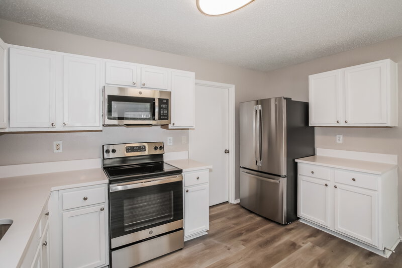 2,245/Mo, 4336 Hunters Creek Dr Fort Worth, TX 76123 Kitchen View