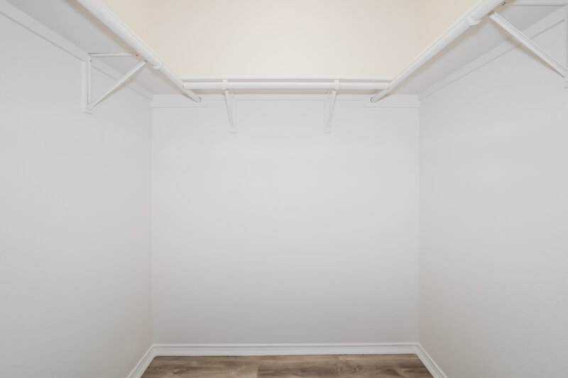 2,245/Mo, 4336 Hunters Creek Dr Fort Worth, TX 76123 Walk In Closet View