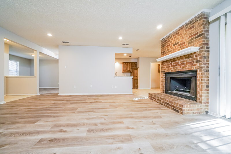 2,465/Mo, 1909 Wisteria St Denton, TX 76205 Living Room View 2