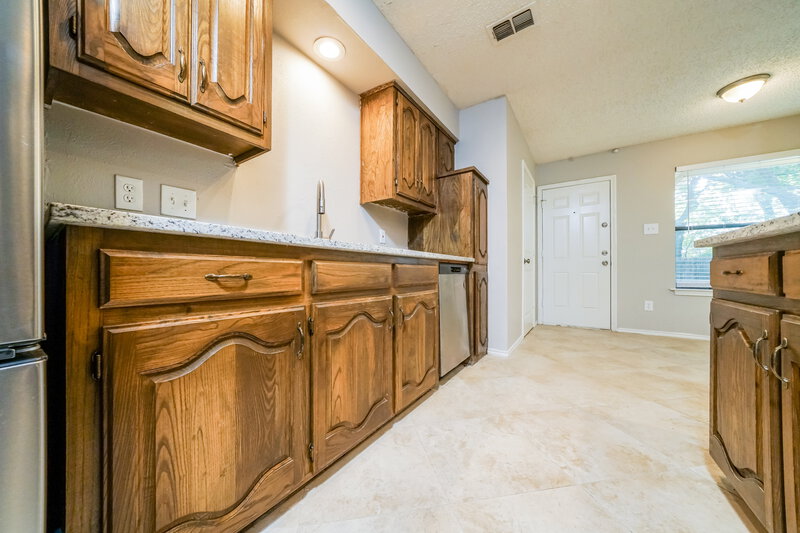 2,465/Mo, 1909 Wisteria St Denton, TX 76205 Kitchen View 2