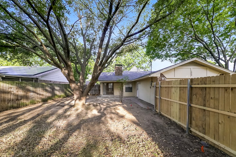 2,465/Mo, 1909 Wisteria St Denton, TX 76205 Rear View 2