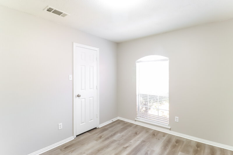 2,430/Mo, 5118 Ridge Pointe Dr Arlington, TX 76017 Bedroom View 2